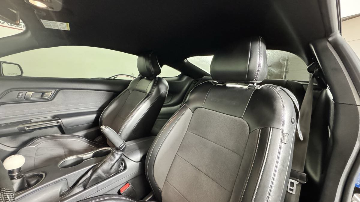 Used 2019 Ford Mustang Shelby GT350 w/ Technology Package RWD image 14