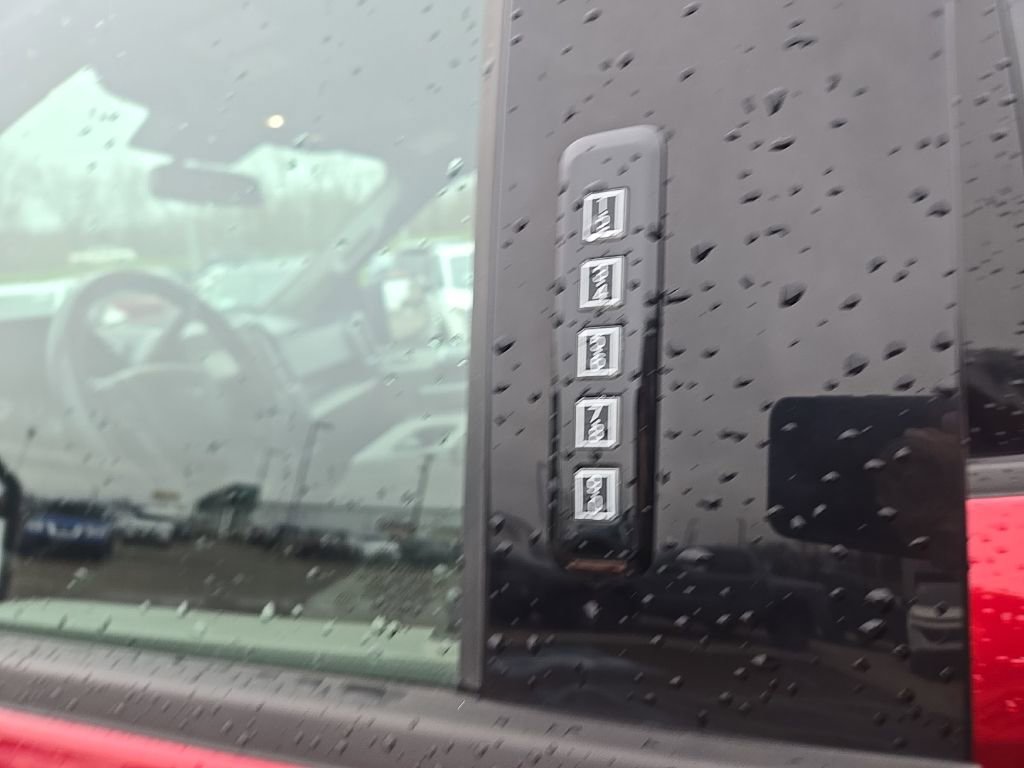 Used 2019 Ford F150 XLT w/ Equipment Group 302A Luxury image 9