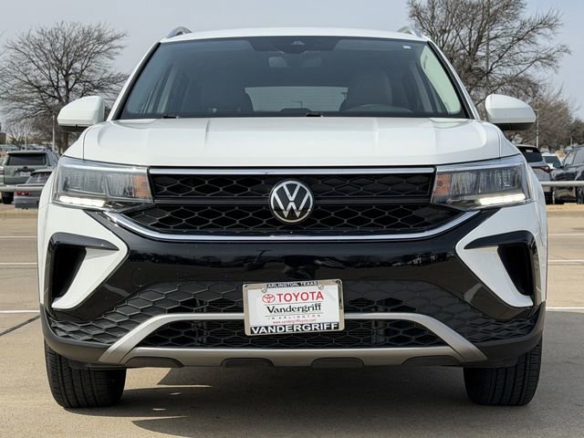 Used 2024 Volkswagen Taos SE image 8