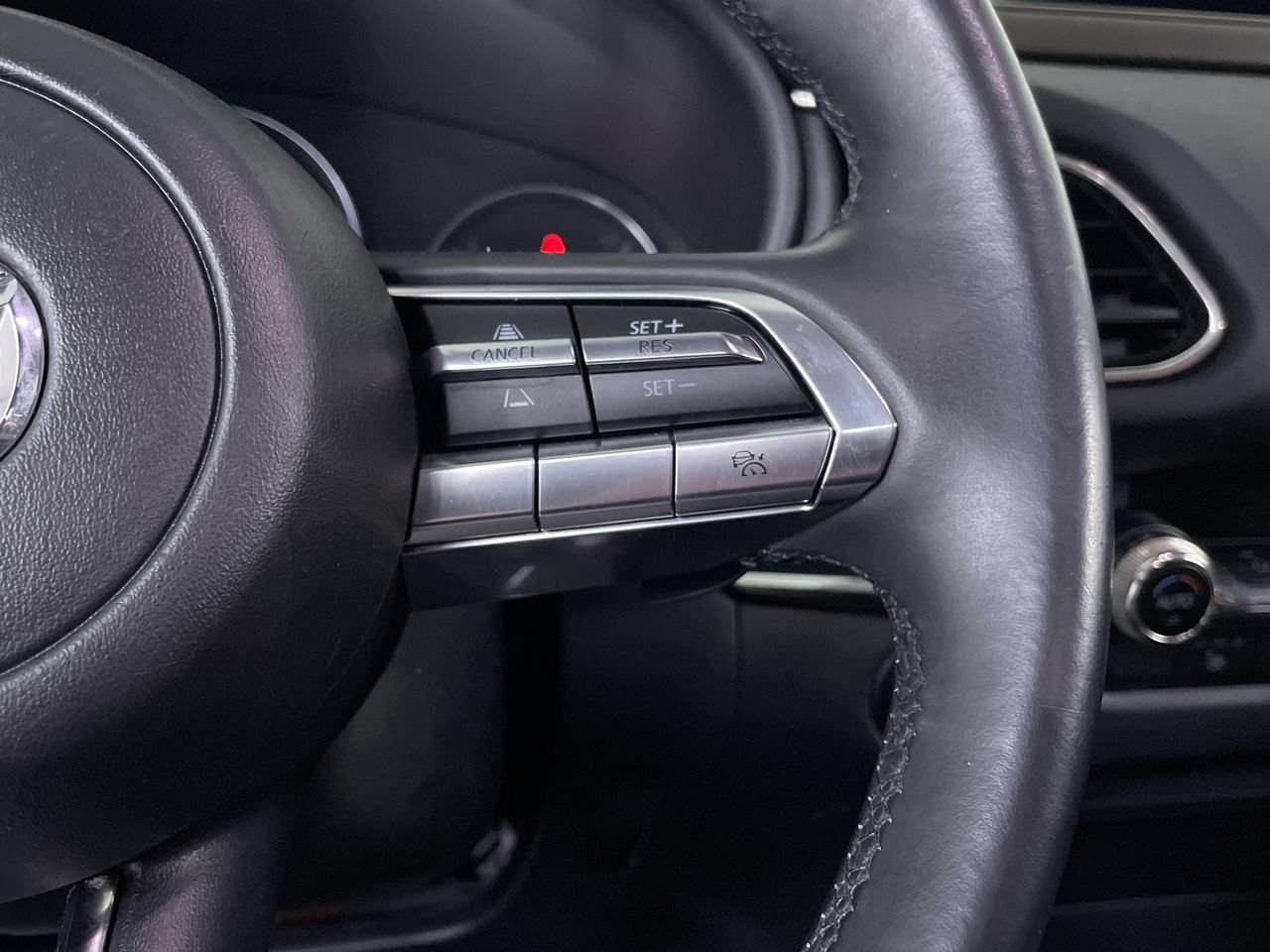 Used 2020 MAZDA CX-30 AWD w/ Premium Package image 26