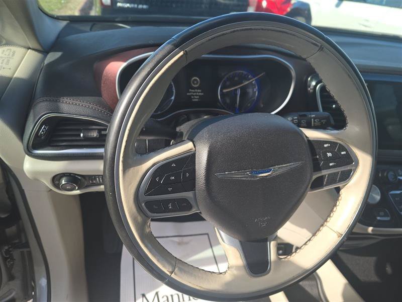Used 2020 Chrysler Pacifica Limited FWD image 12