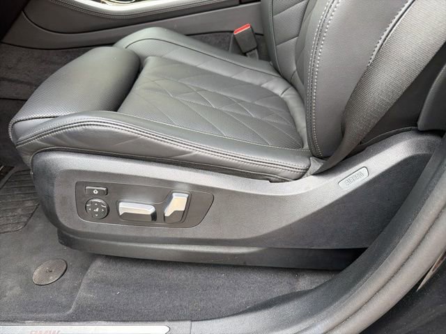 Used 2026 BMW X5 sDrive40i image 8