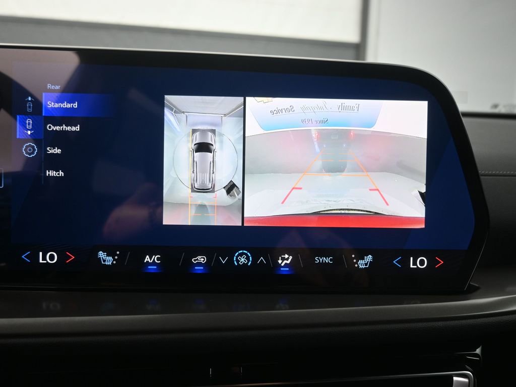New 2026 Chevrolet Traverse LT w/ Driver Confidence Package image 19