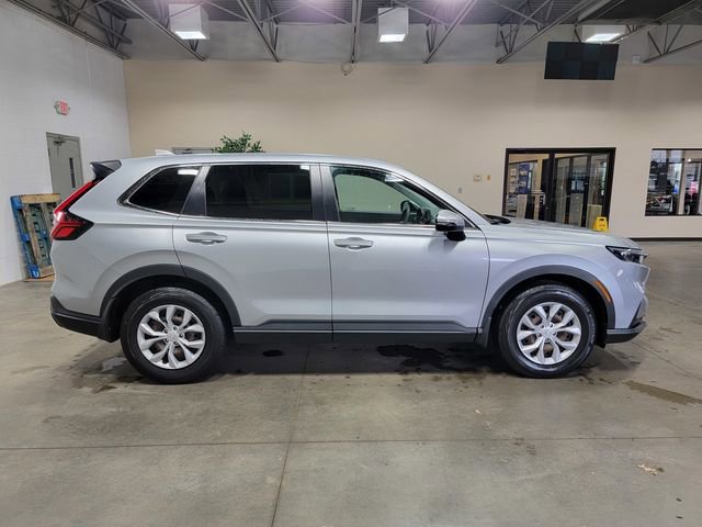 Used 2023 Honda CR-V LX image 5