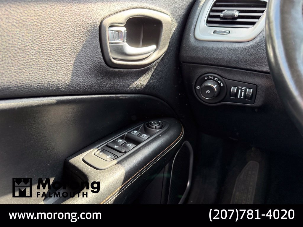 Used 2019 Jeep Compass Latitude w/ Cold Weather Group AWD/4WD image 45