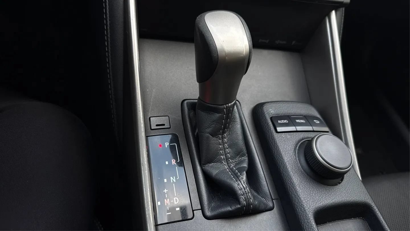 Used 2015 Lexus IS 250 RWD image 32