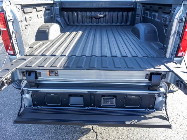 New 2026 Chevrolet Silverado 2500 LTZ w/ LTZ Premium Package AWD/4WD image 11
