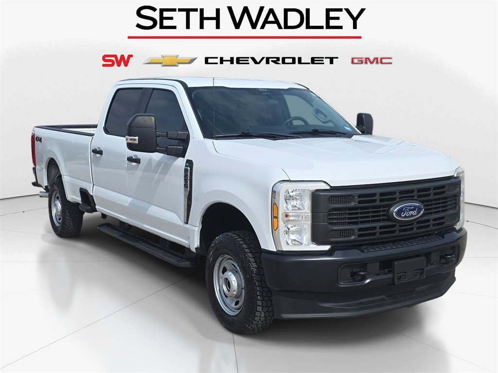 Used 2024 Ford F250 XL image 1