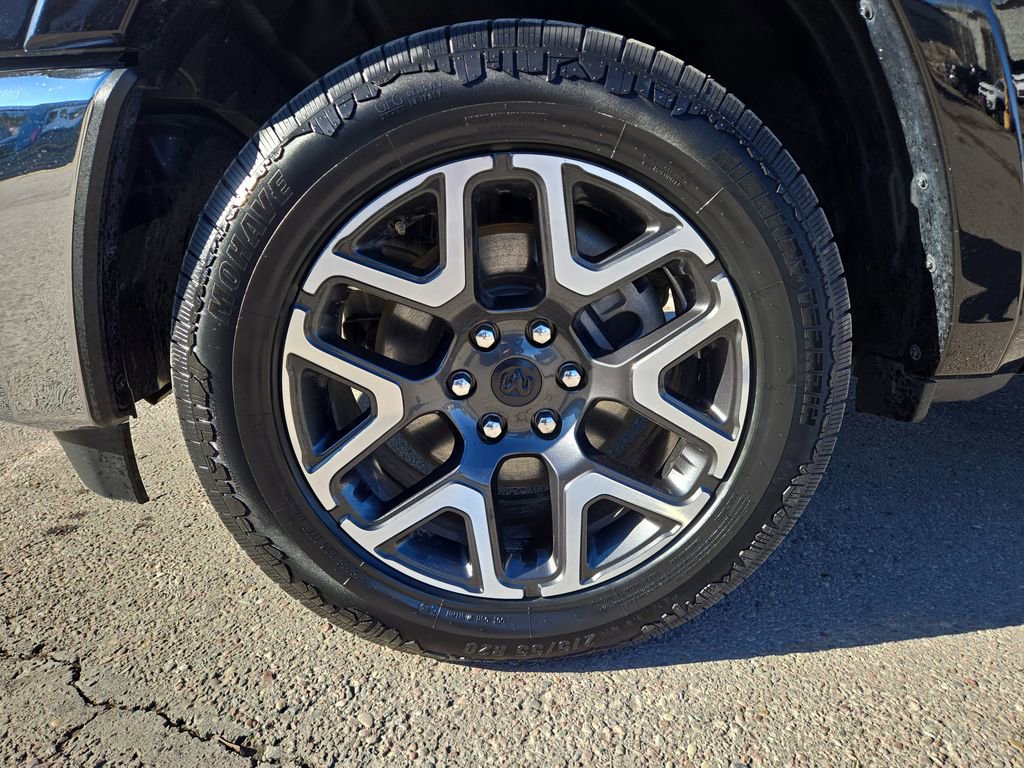 Used 2025 RAM 1500 Laramie image 10