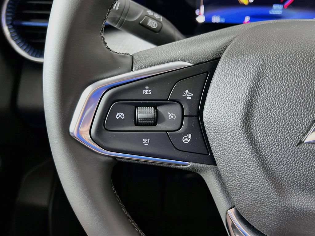 New 2026 Chevrolet Trax LT w/ Driver Confidence Package FWD image 32