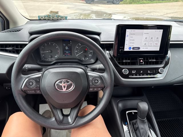 Used 2025 Toyota Corolla LE FWD image 10