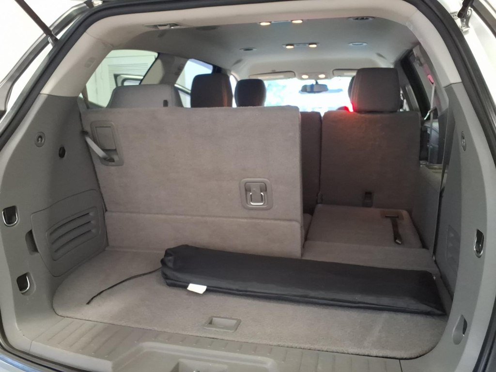 Used 2015 Chevrolet Traverse AWD LS image 24
