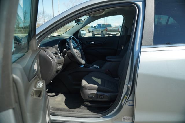 Used 2023 Chevrolet Equinox LT image 12