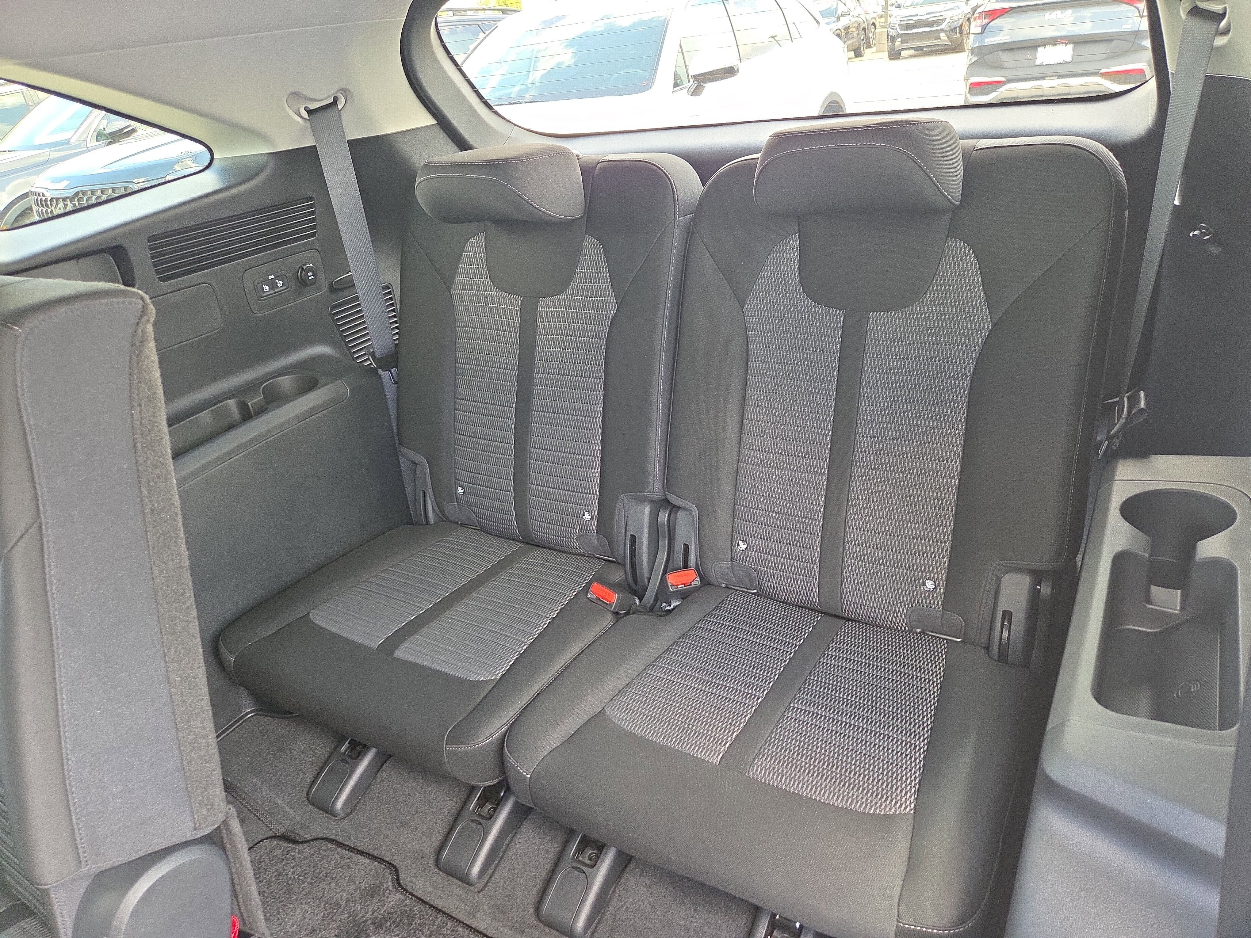 New 2025 Kia Sorento LX image 7