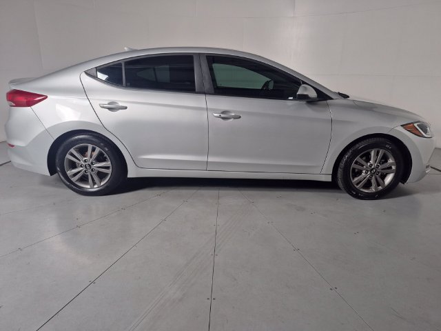 Used 2017 Hyundai Elantra Value Edition FWD image 5