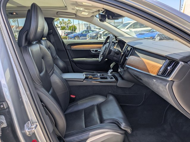 Used 2018 Volvo S90 T8 Inscription w/ Convenience Package AWD/4WD image 22