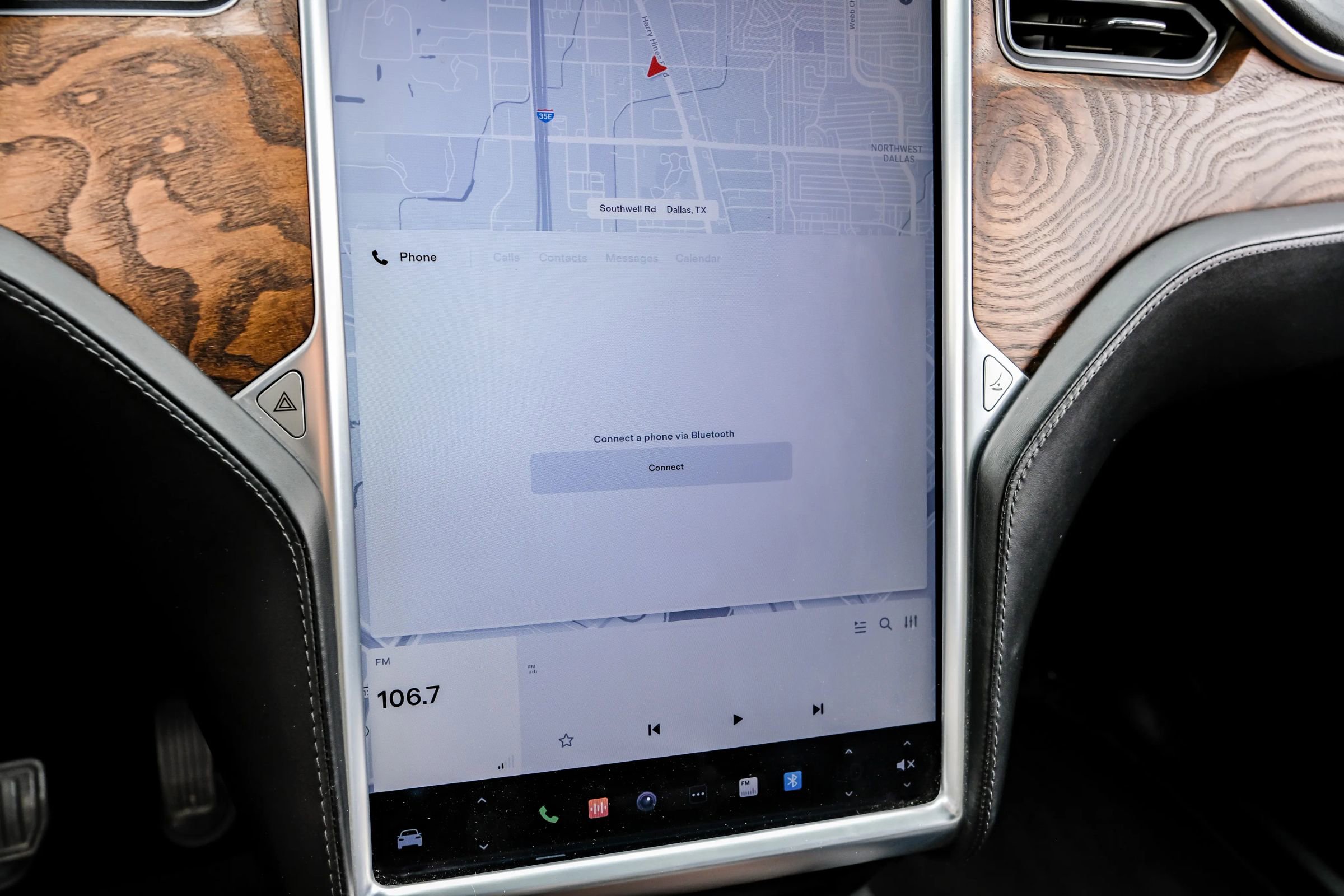 Used 2017 Tesla Model X 90D image 29