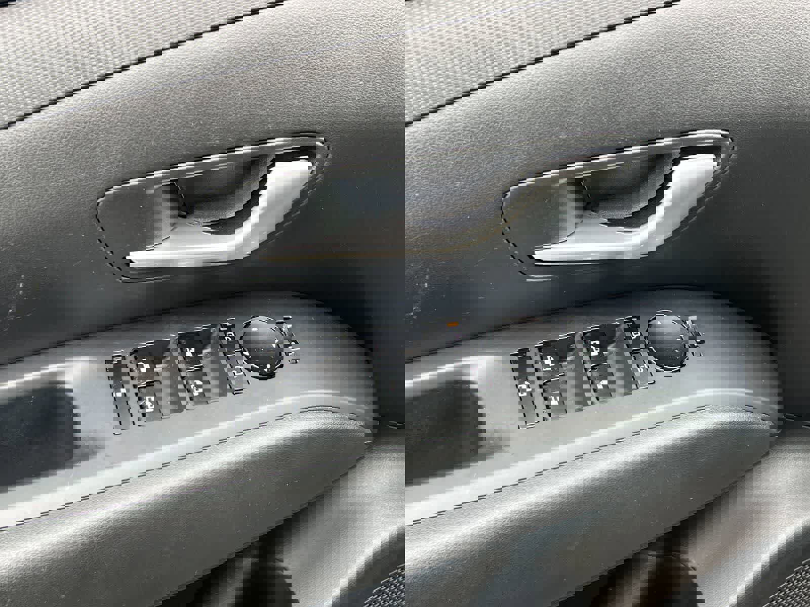 Certified 2025 Hyundai Tucson SEL image 13