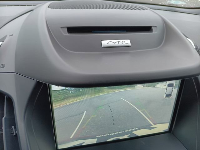 Used 2017 Ford Escape Titanium FWD image 8