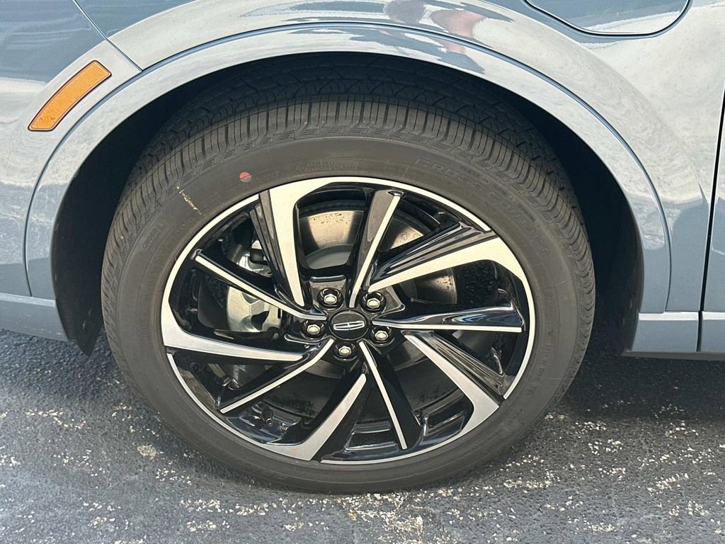 New 2025 Lincoln Corsair Grand Touring w/ Rear Removable Package Tray image 11