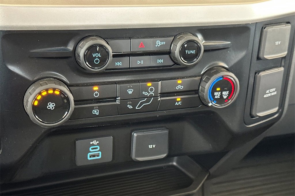 Used 2025 Ford F250 XL w/ XL Chrome Package image 19