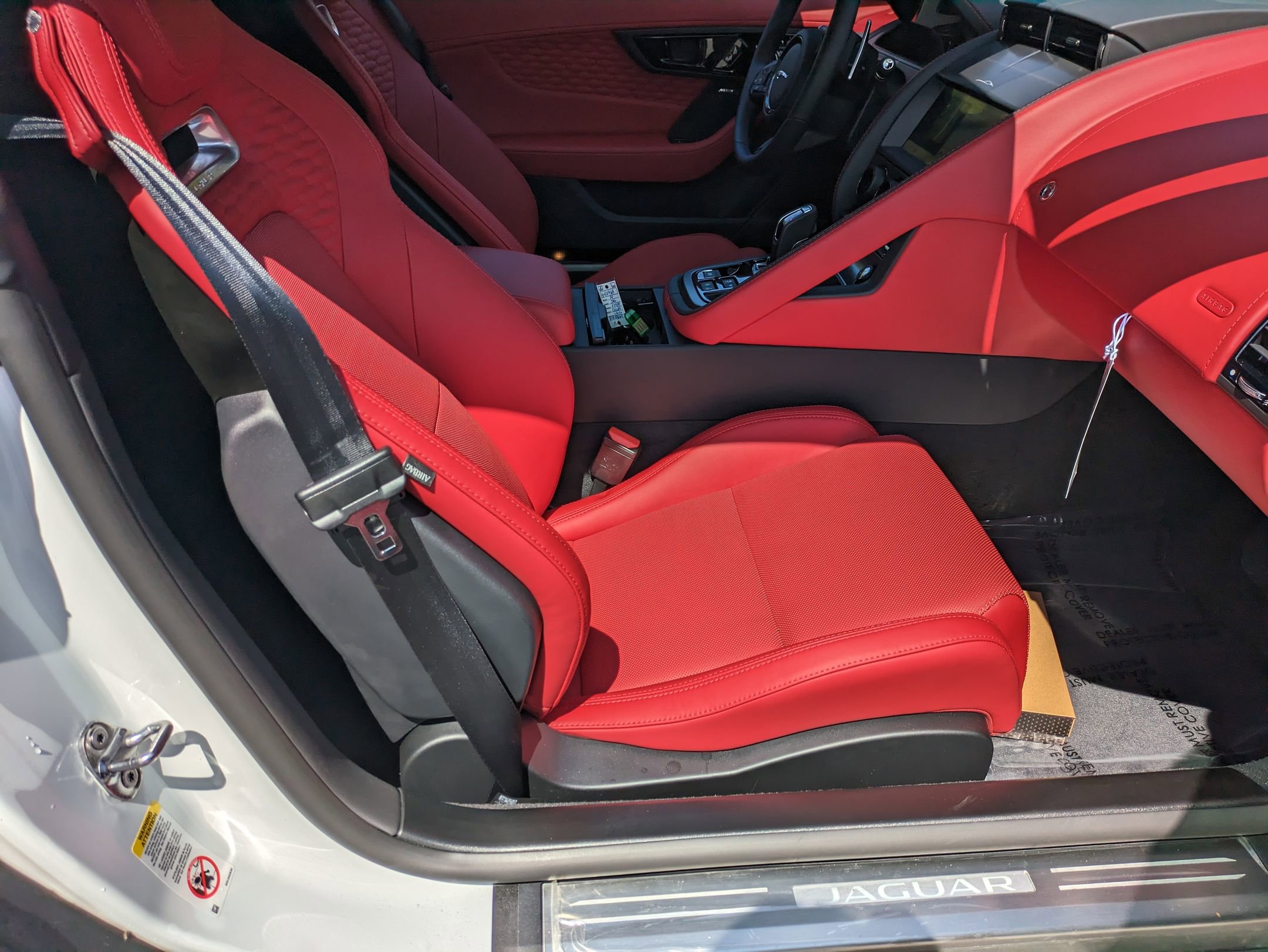 New 2024 Jaguar F-TYPE Coupe AWD image 25