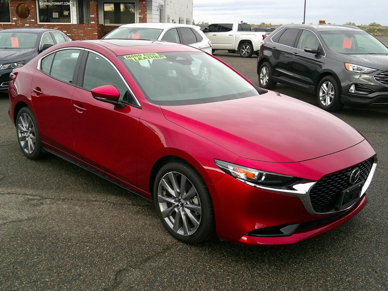 Used 2025 MAZDA MAZDA3 s image 1