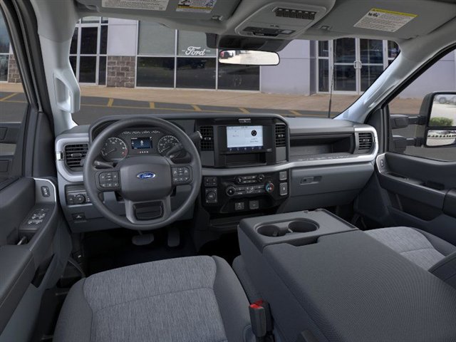 New 2026 Ford F350 4x4 SuperCab Super Duty image 9