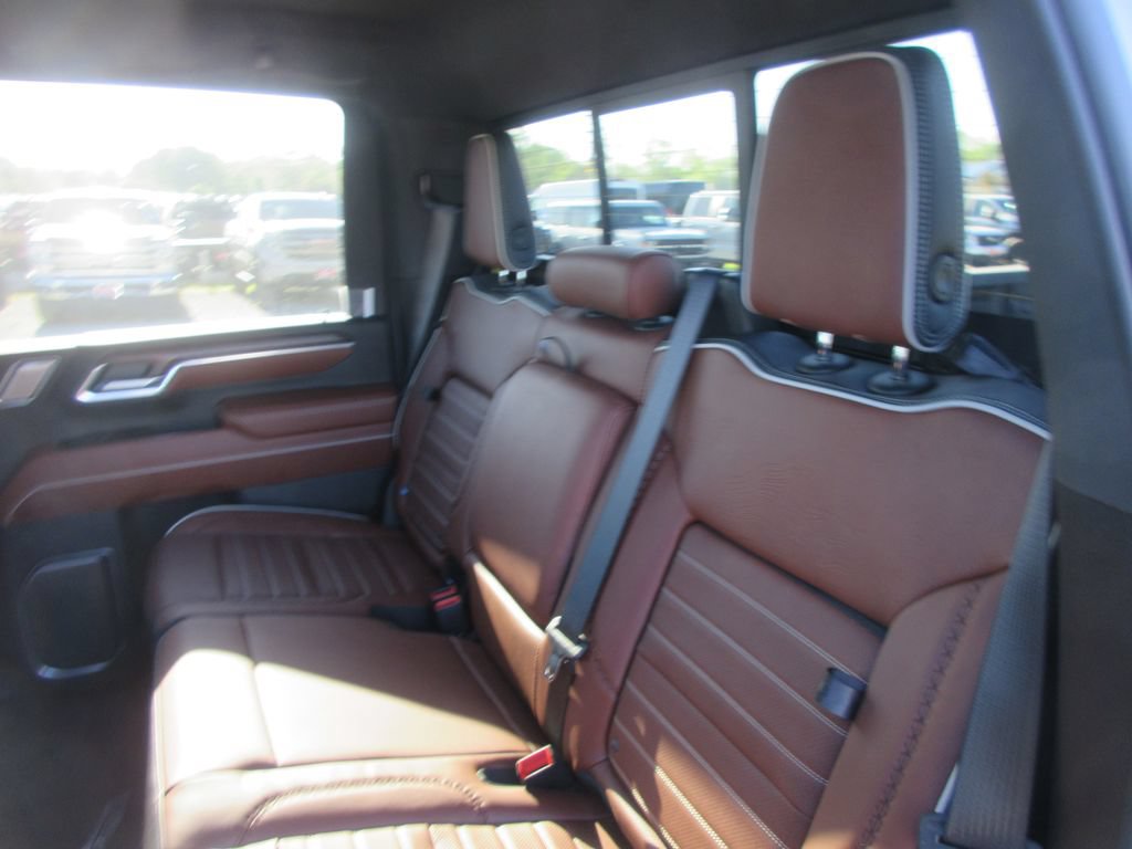 New 2026 GMC Sierra 2500 Denali Ultimate AWD/4WD image 14