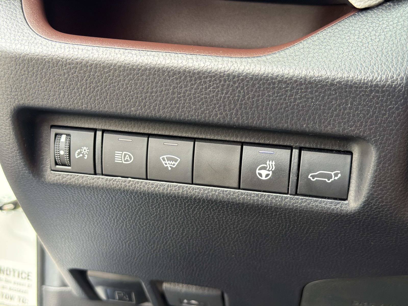 Used 2022 Toyota RAV4 Limited w/ Limited Grade Weather Package FWD image 31