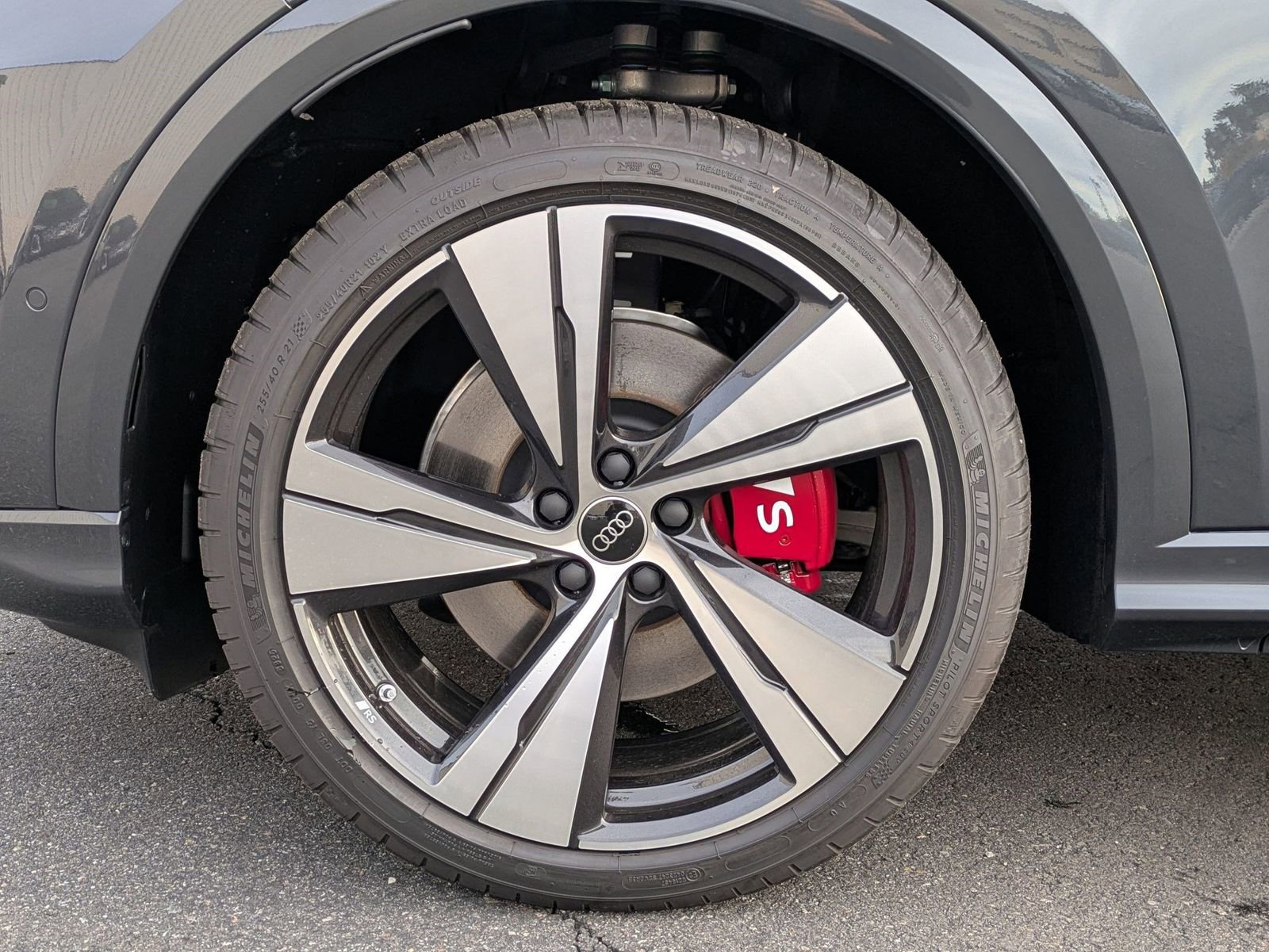 New 2025 Audi SQ5 Premium Plus image 13