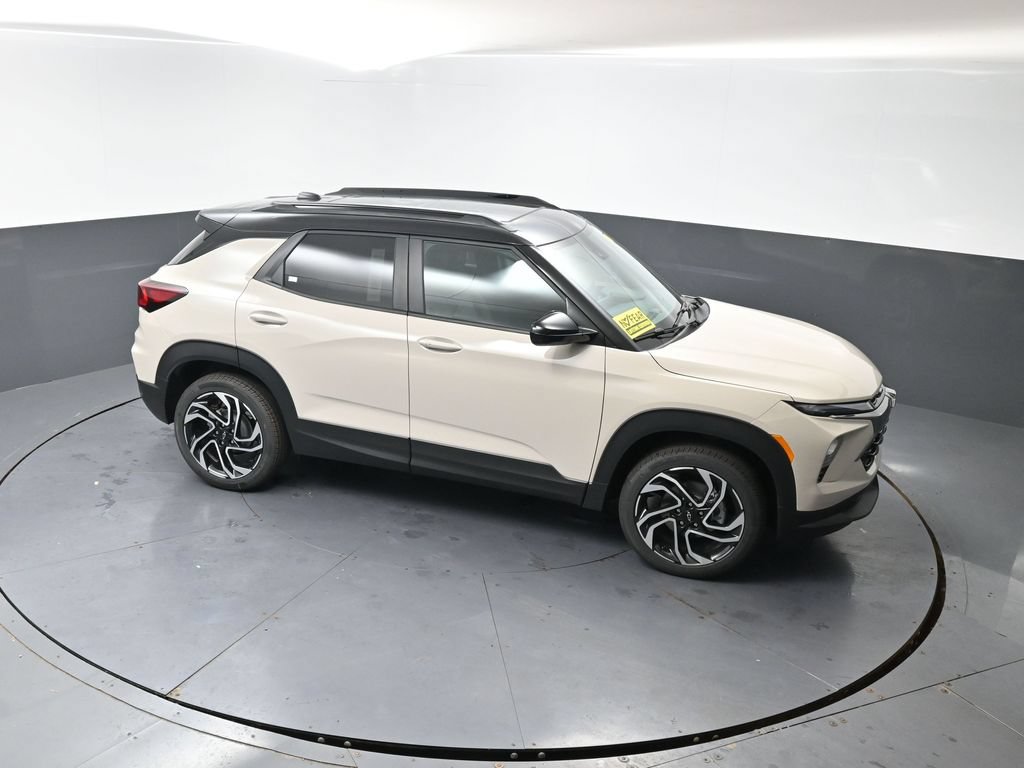 New 2026 Chevrolet TrailBlazer RS w/ Convenience Package AWD/4WD image 30