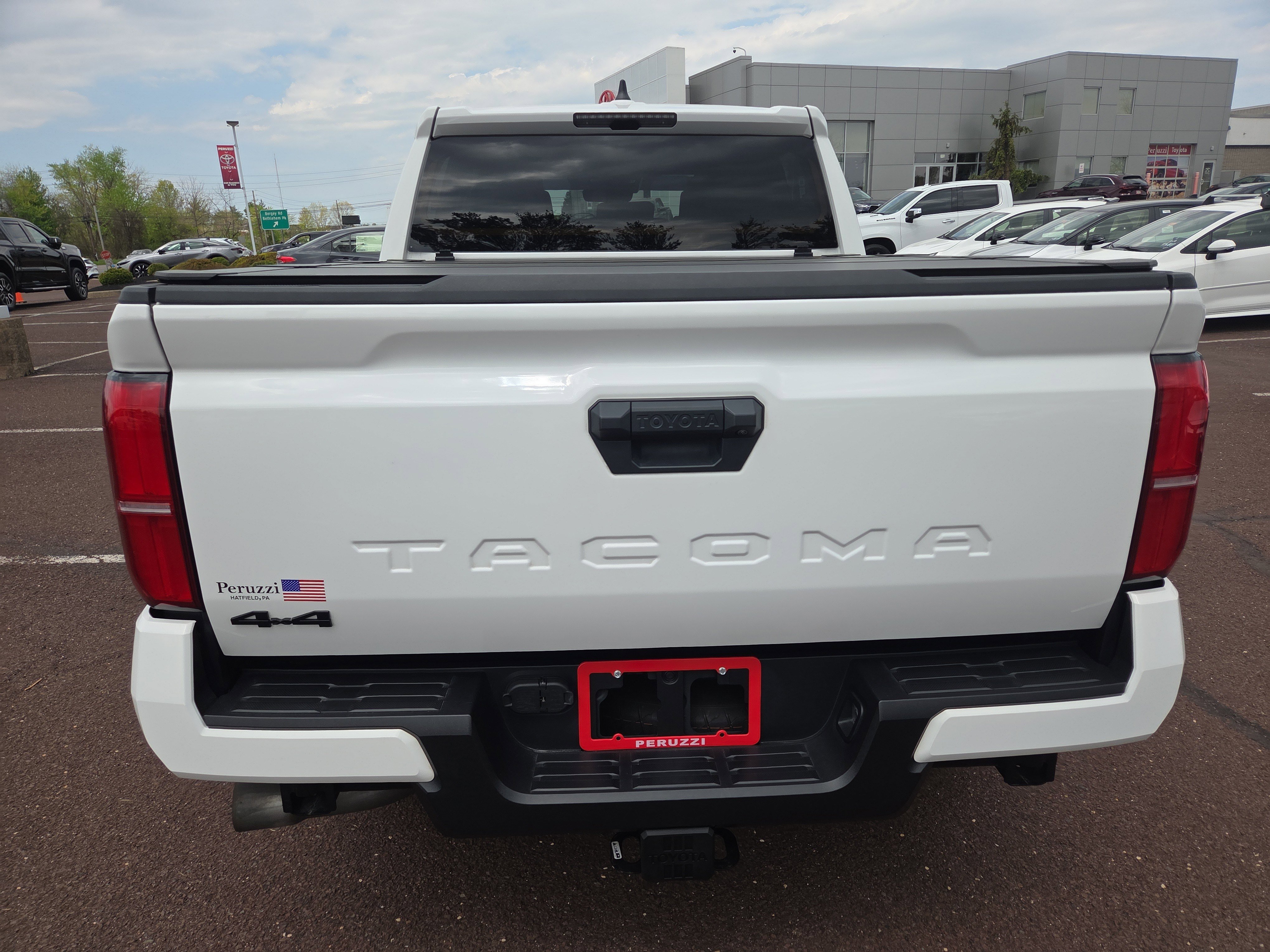 Certified 2024 Toyota Tacoma TRD Off-Road AWD/4WD image 4