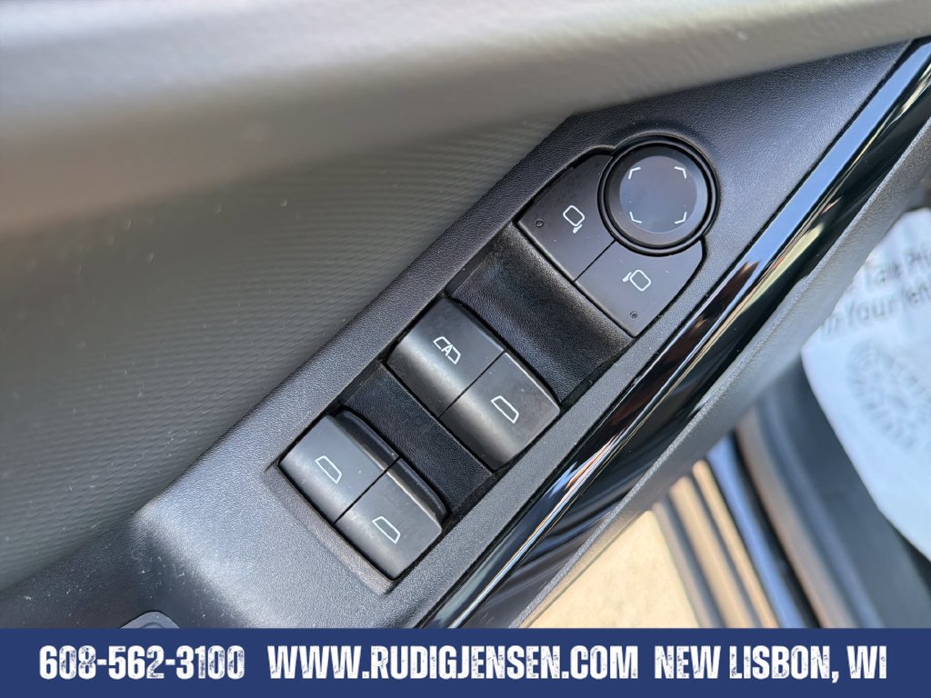 Used 2026 Chevrolet Equinox LT AWD/4WD image 11