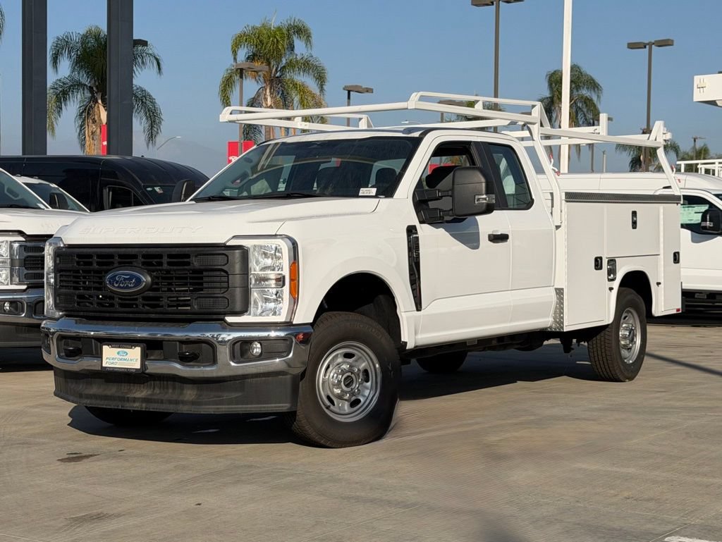 New 2023 Ford F250 XL w/ XL Chrome Package AWD/4WD image 2