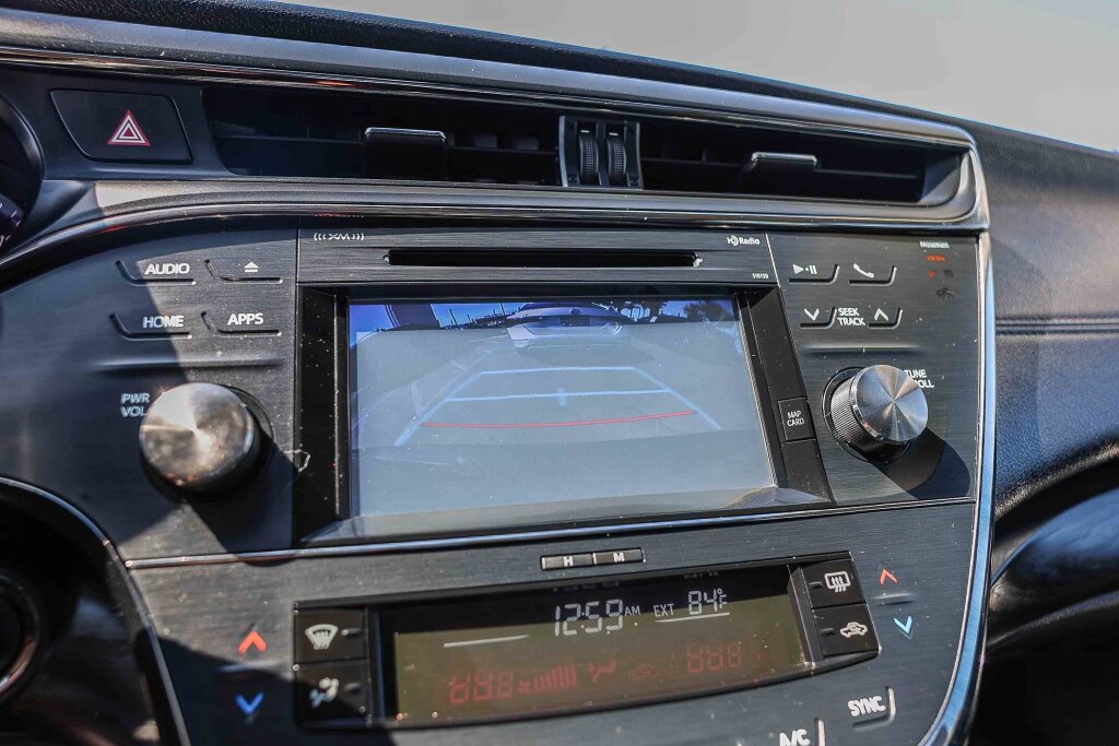 Used 2016 Toyota Avalon XLE Premium FWD image 14