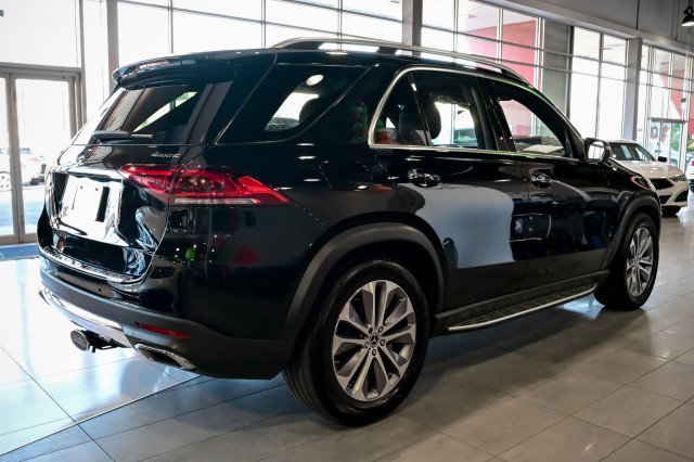 Used 2022 Mercedes-Benz GLE 350 4MATIC w/ Premium Package image 5
