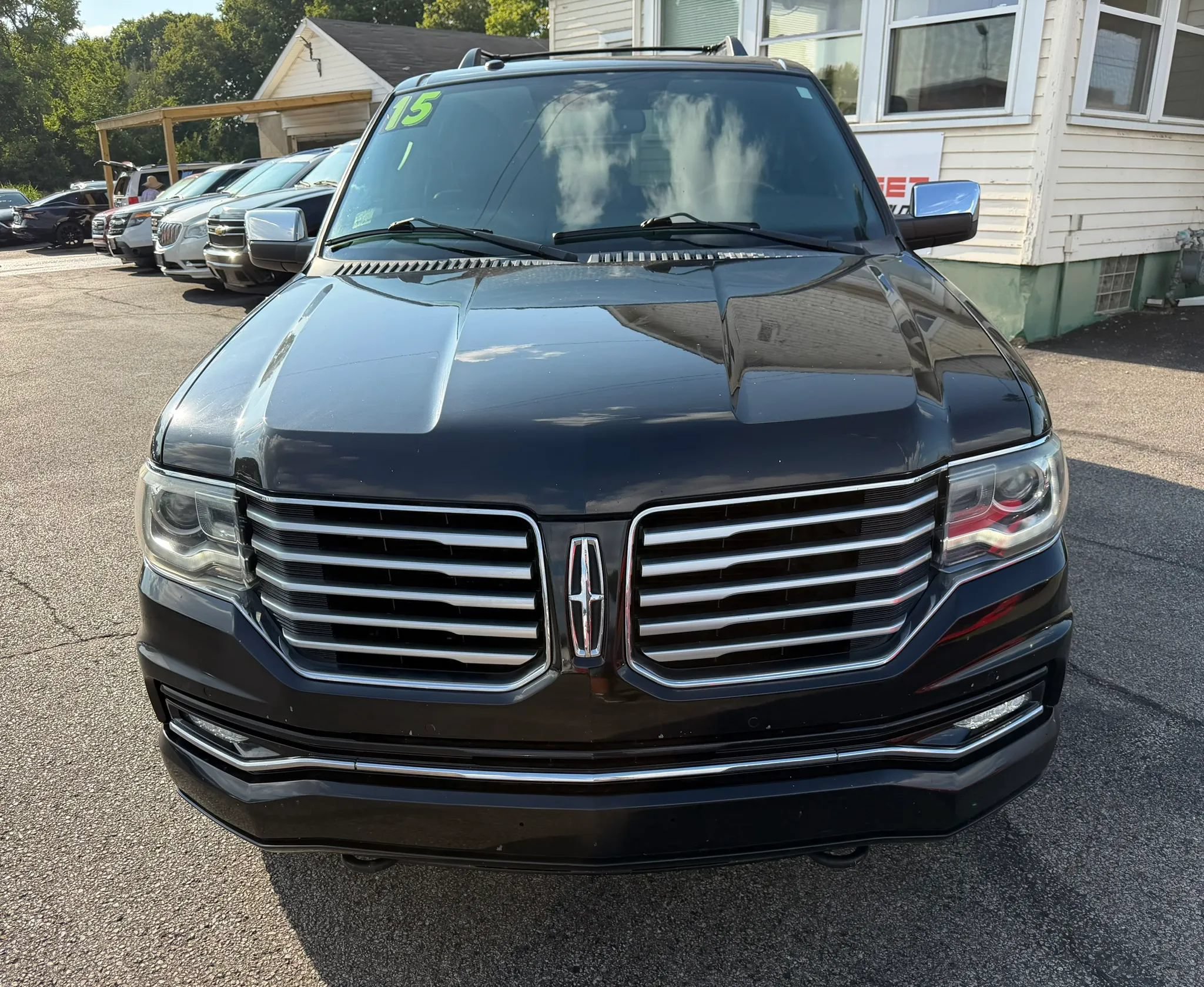 Used 2015 Lincoln Navigator 4WD image 4