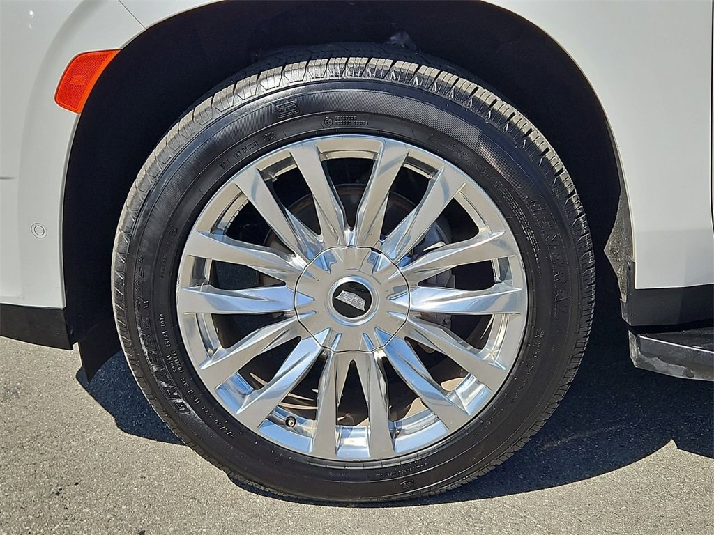 Certified 2023 Cadillac Escalade Premium Luxury w/ Performance Package image 33