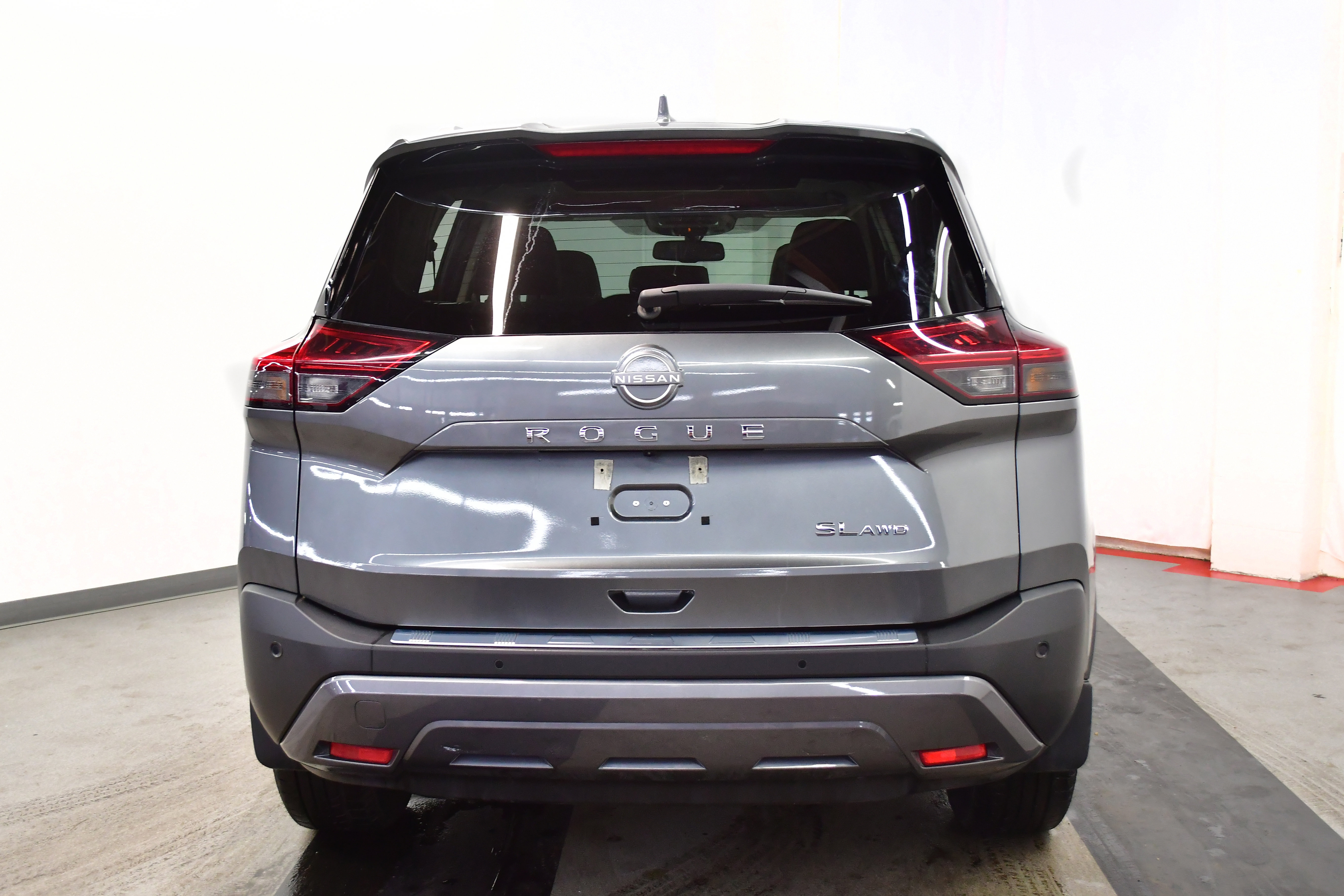 Used 2023 Nissan Rogue SL image 6