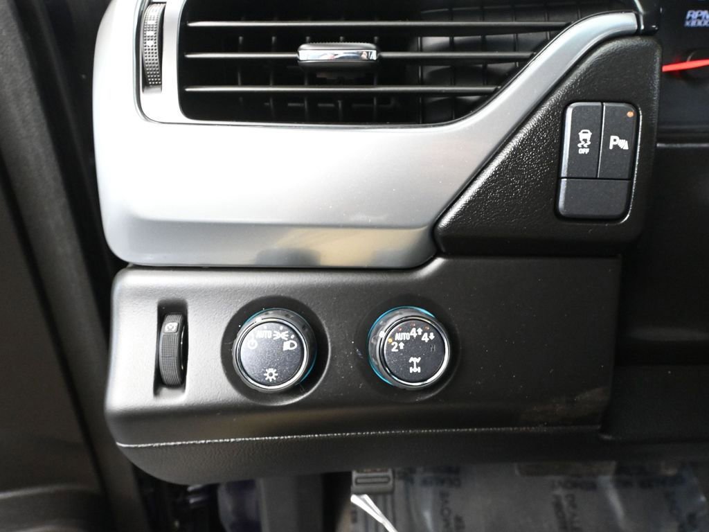 Used 2020 Chevrolet Tahoe LS w/ Skid Plate Package image 33