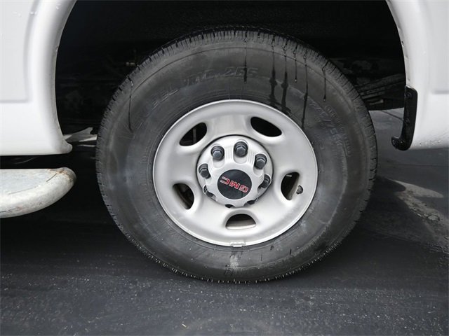 Used 2024 GMC Savana 2500 w/ Driver Convenience Package image 10