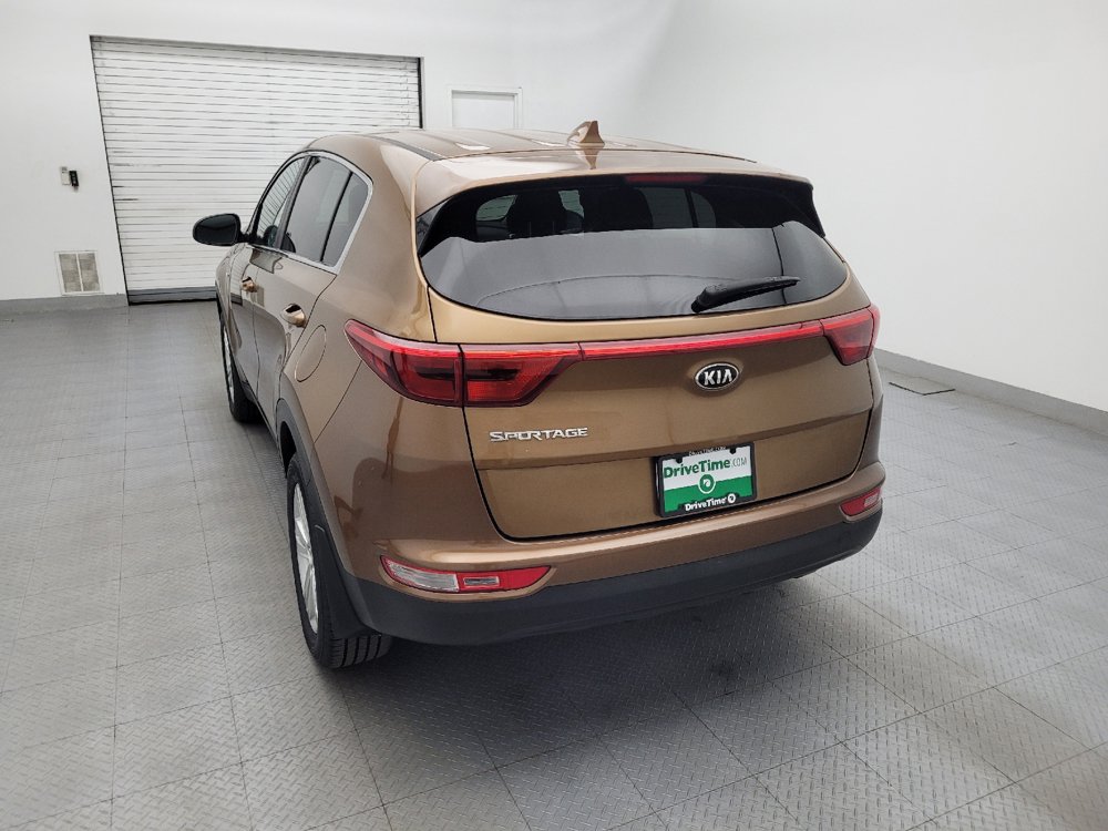 Used 2017 Kia Sportage LX AWD/4WD image 6