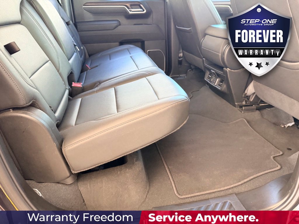 Used 2025 GMC Sierra 1500 SLT AWD/4WD image 35