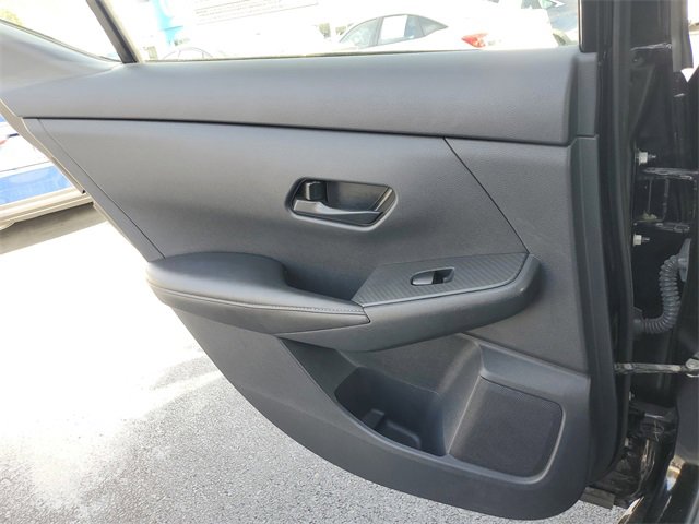 Used 2025 Nissan Sentra SV image 13