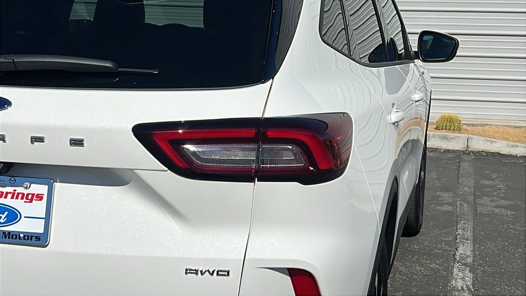 New 2025 Ford Escape ST-Line Select image 9