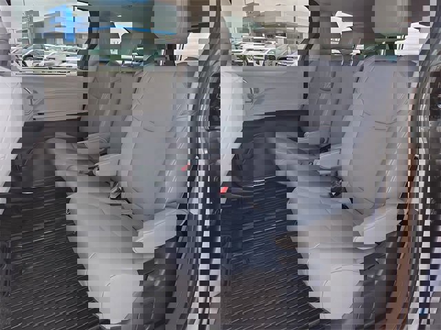 Used 2024 Toyota Sienna XLE image 11