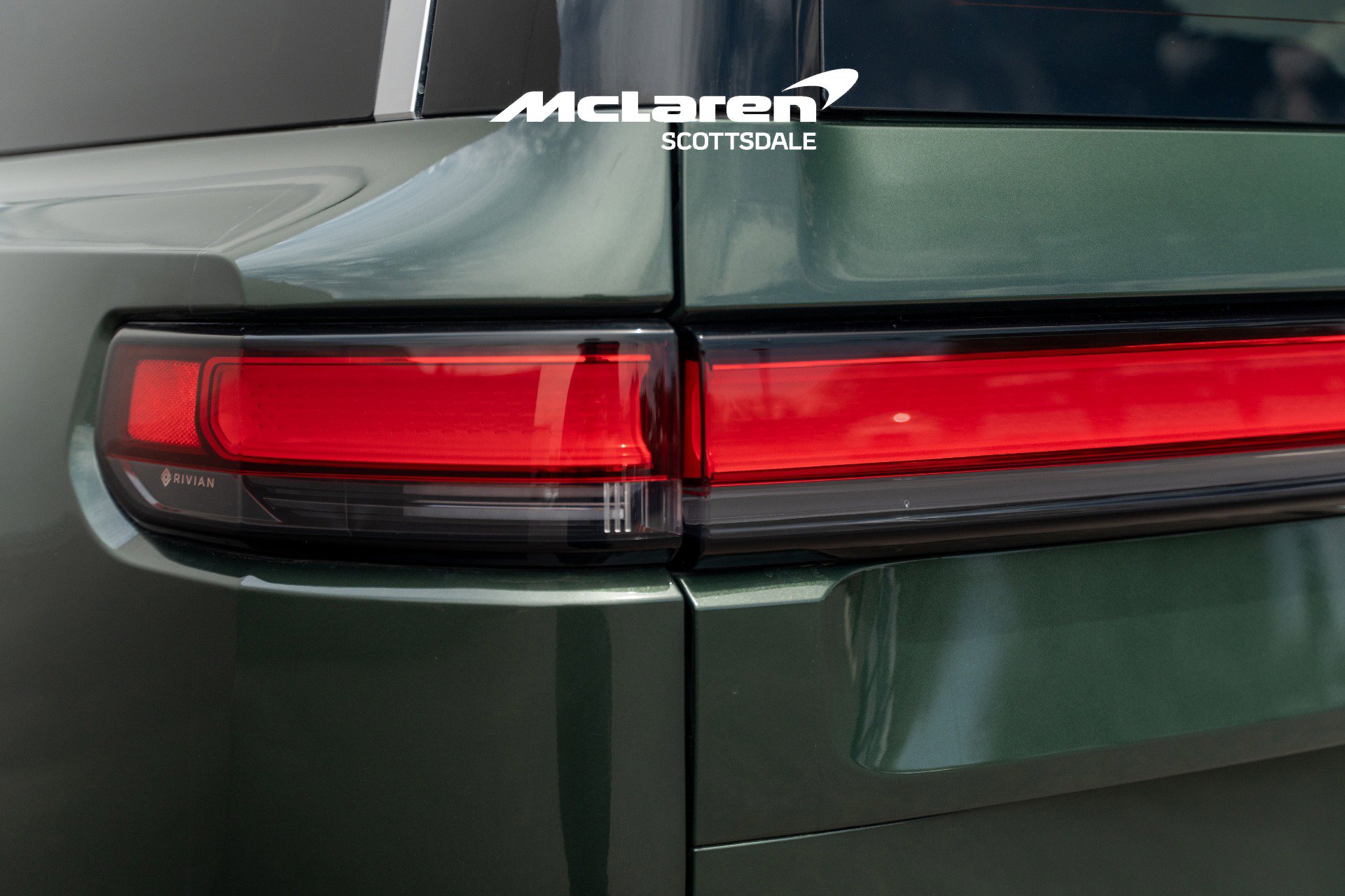 Used 2023 Rivian R1S Adventure AWD/4WD image 28