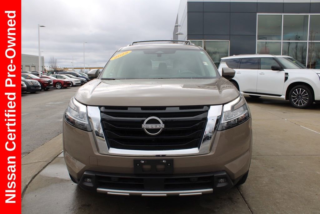 Certified 2023 Nissan Pathfinder Platinum image 2