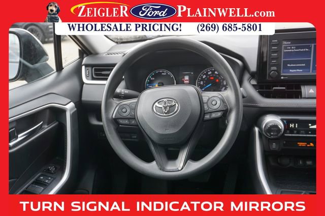 Used 2022 Toyota RAV4 XLE image 14